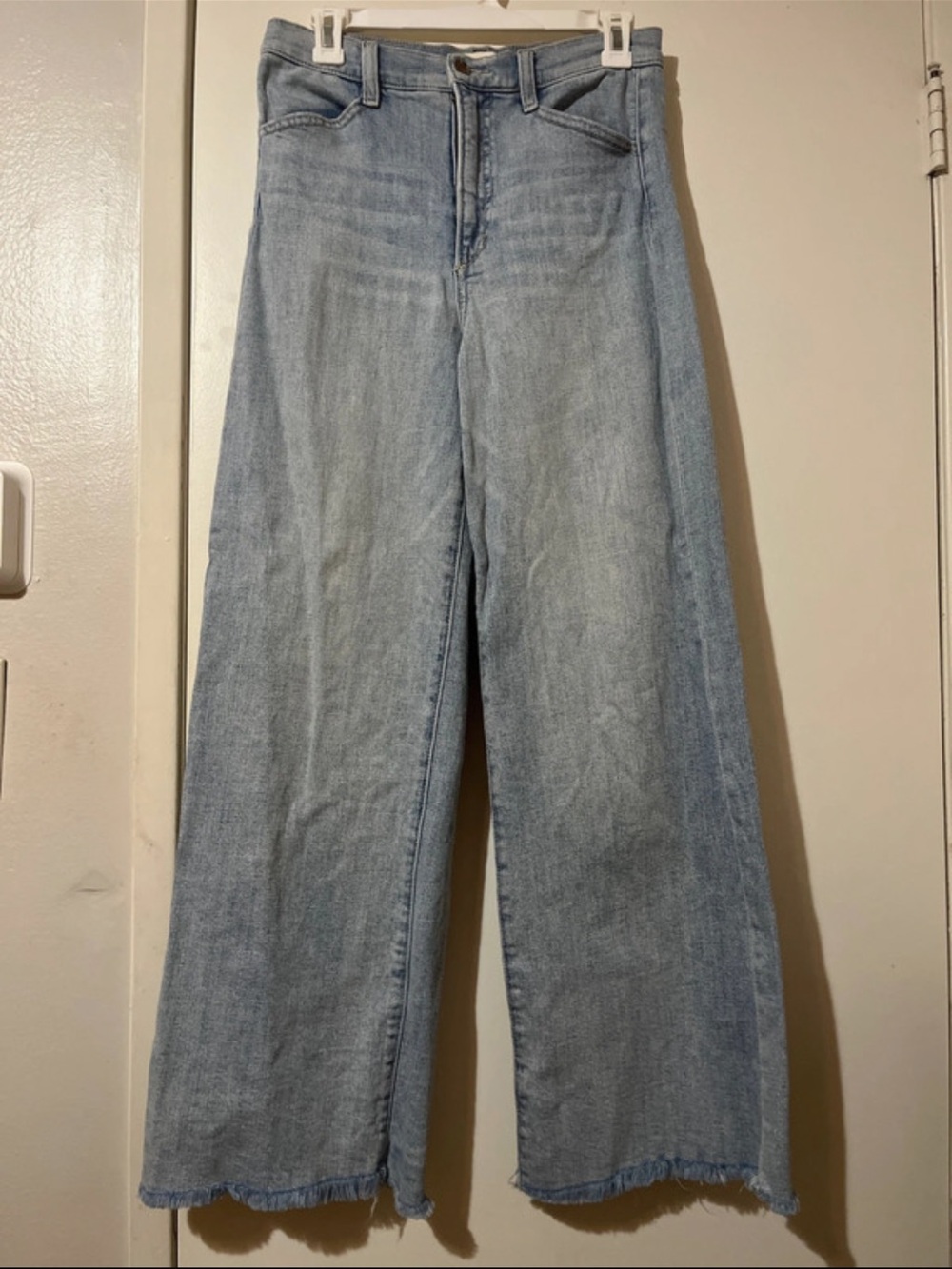 Favorite Daughter Light Wash Super high rise Wide Leg size 28